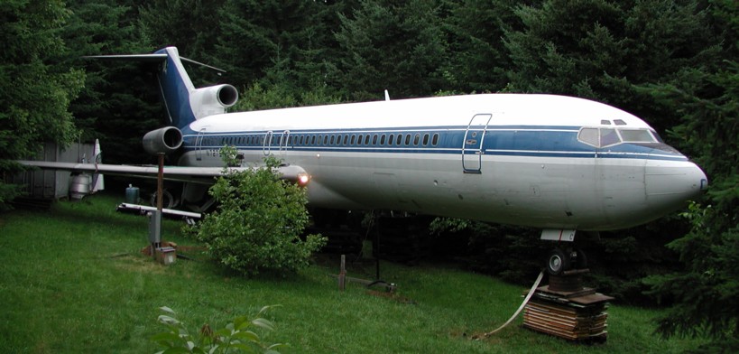 Boeing 727 home